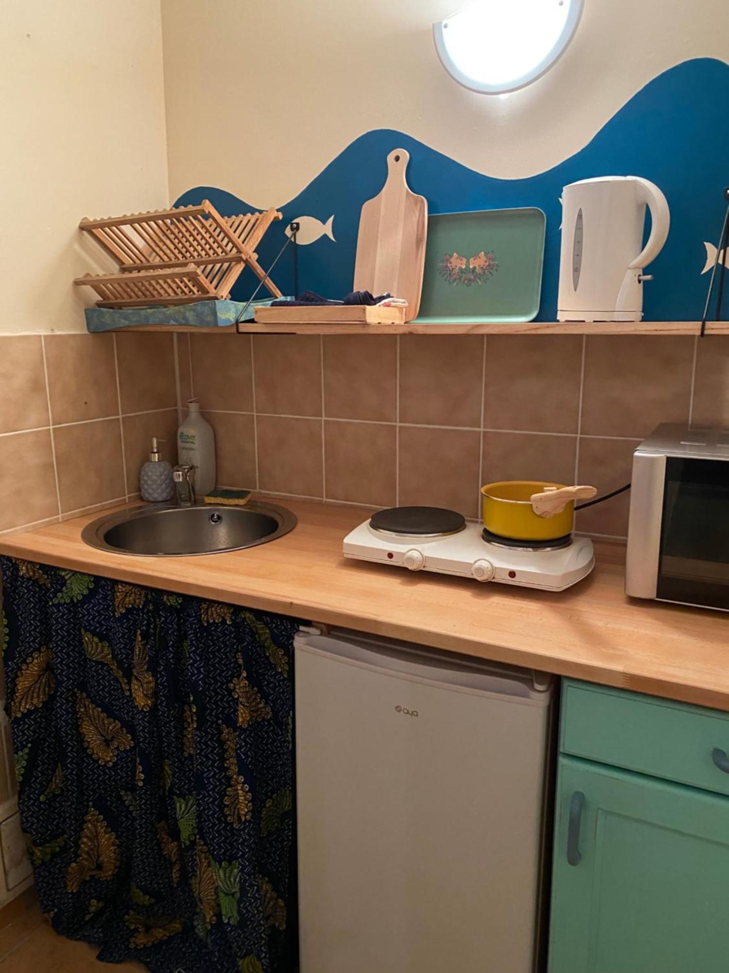 Le Repaire De La Reveuse Bed & Breakfast Saint-Frajou Ngoại thất bức ảnh